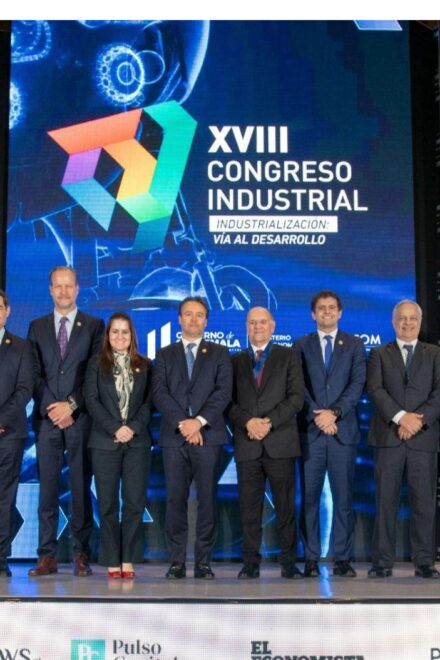 Buscan promover la industrialización como vía al desarrollo en el XVIII Congreso Industrial