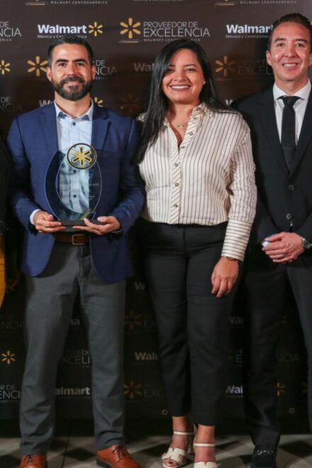 Unilever es reconocida por segundo año consecutivo en los Premios Proveedor de Excelencia de Walmart Centroamérica