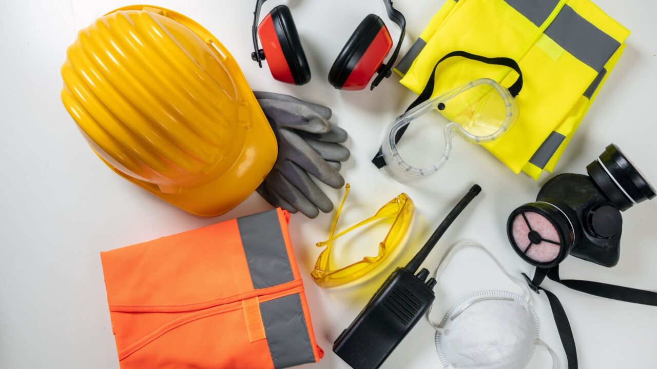 Equipo de protección personal para industrias y normativas